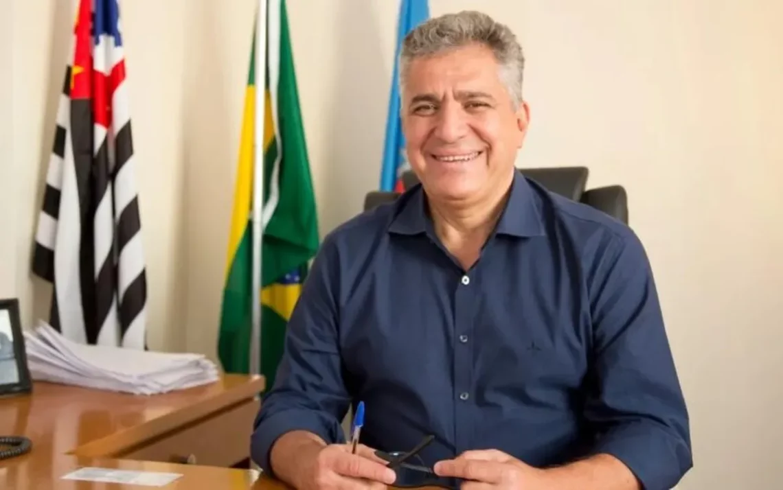 prefeito, de Guarujá, Válter Suman (PSB);