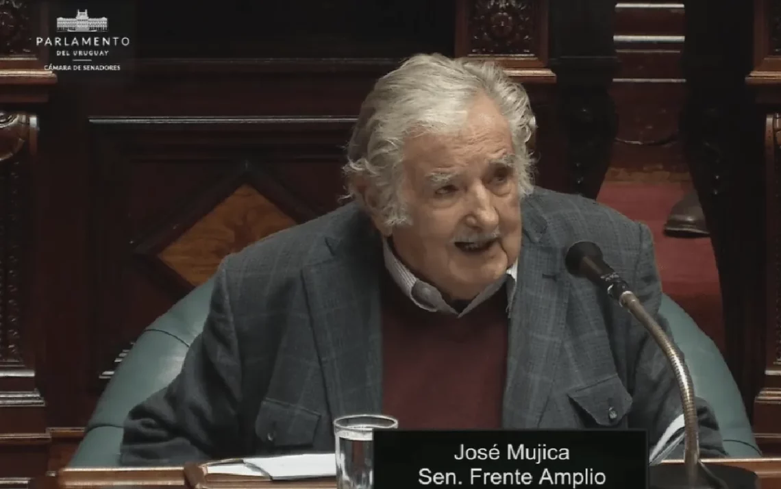ex-presidente (for, Pepe Mujica);